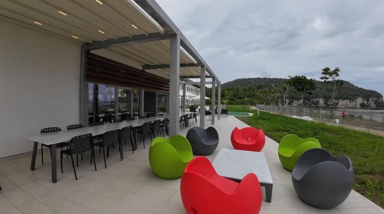 Ibis Styles Mayotte Aeroport Pamandzi Ngoại thất bức ảnh