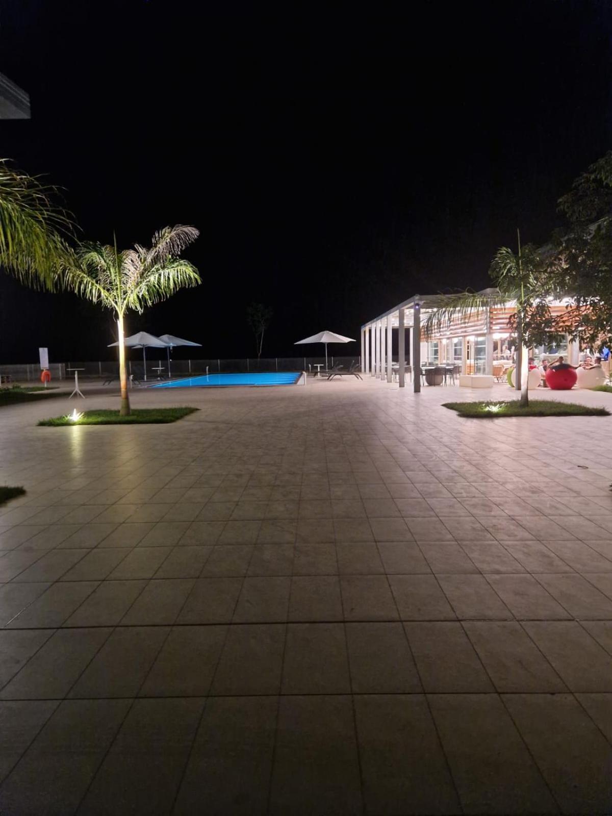 Ibis Styles Mayotte Aeroport Pamandzi Ngoại thất bức ảnh