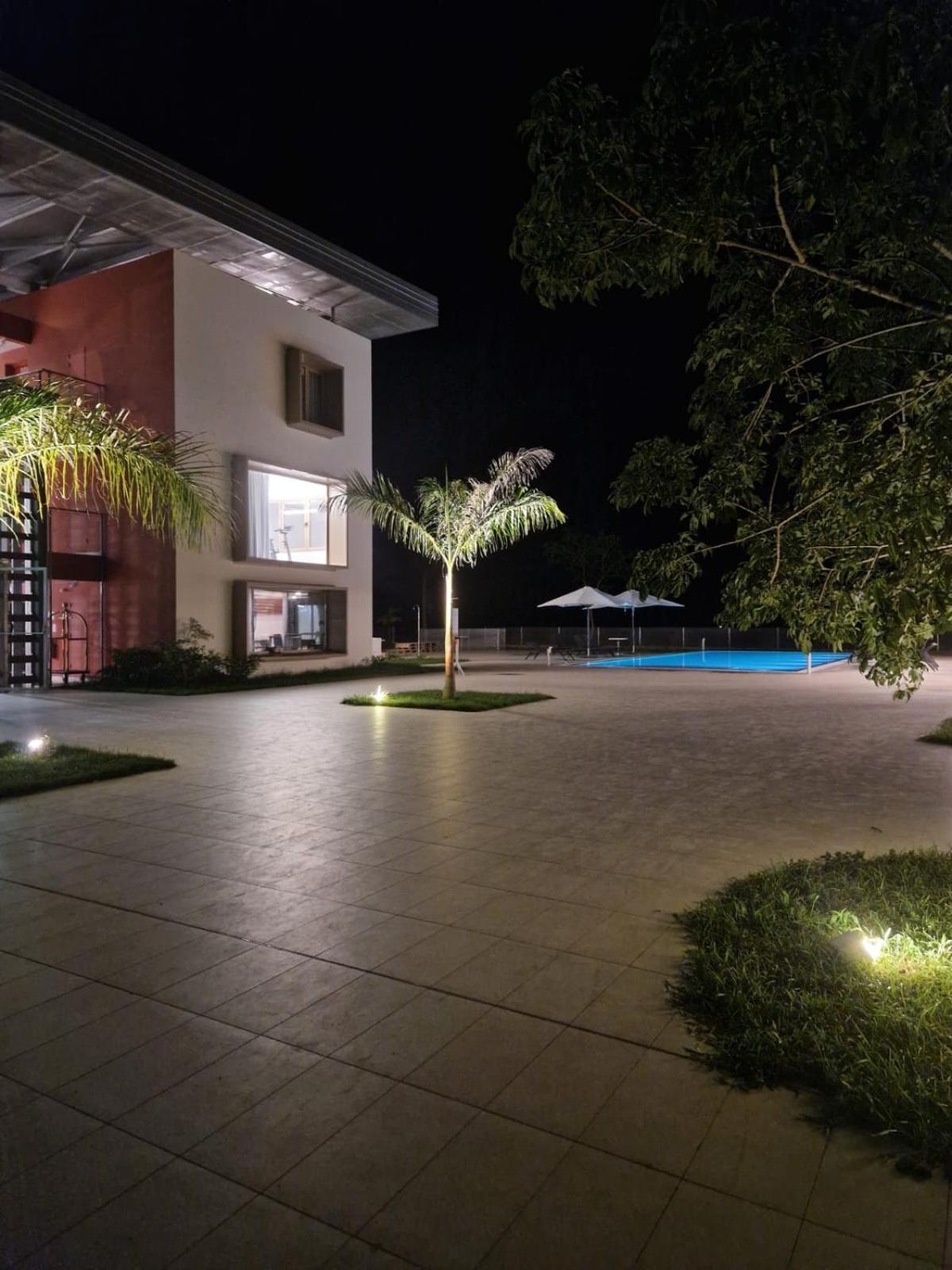 Ibis Styles Mayotte Aeroport Pamandzi Ngoại thất bức ảnh