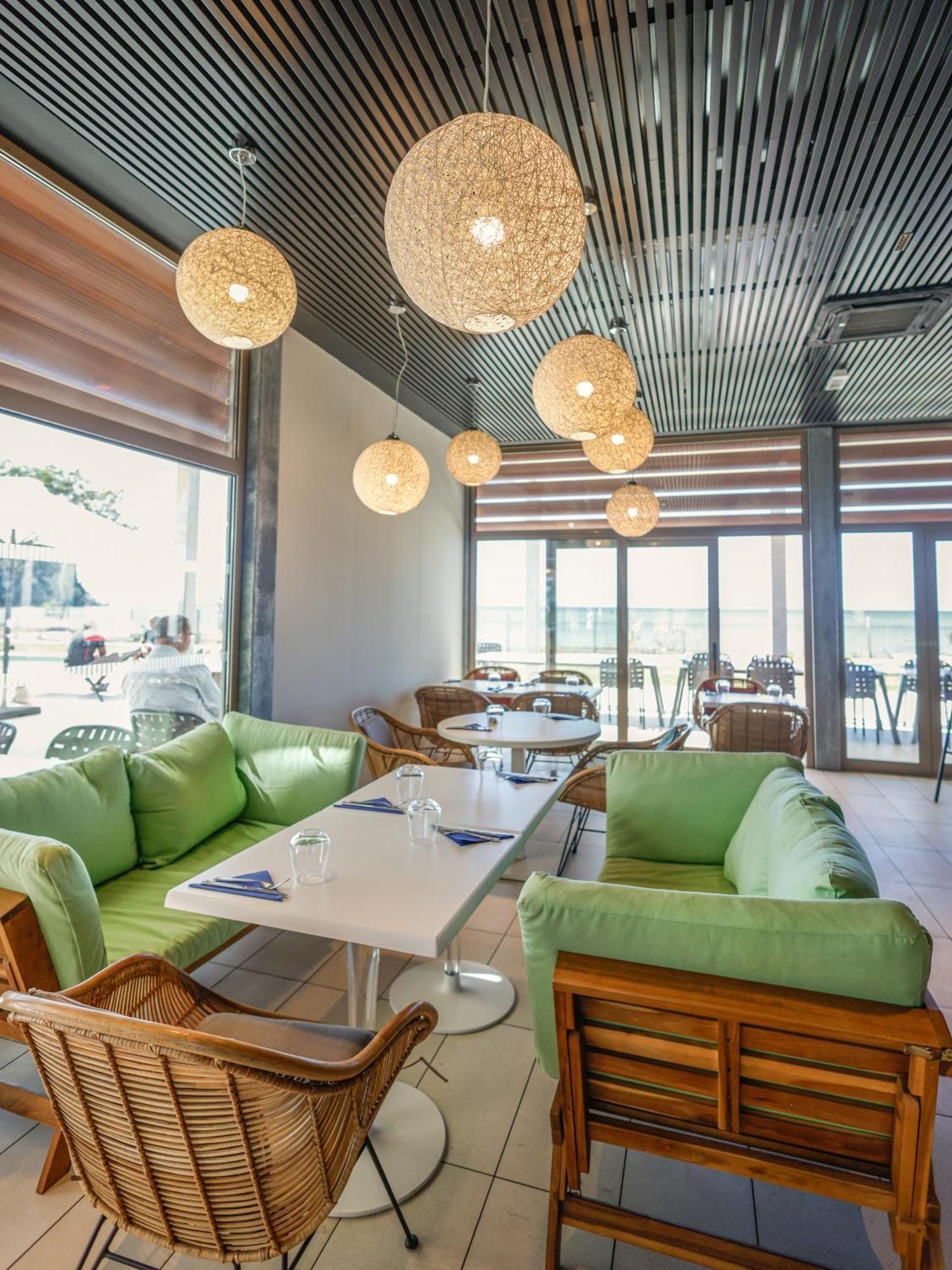 Ibis Styles Mayotte Aeroport Pamandzi Ngoại thất bức ảnh